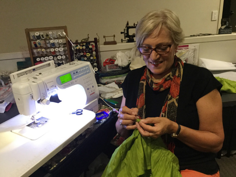 Handing on skills – Fiona Saunders | Textile Beat